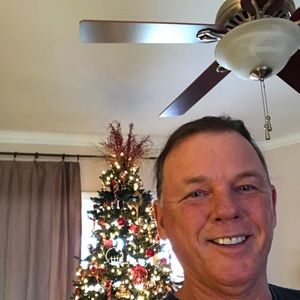 Meet your Posher, Tom